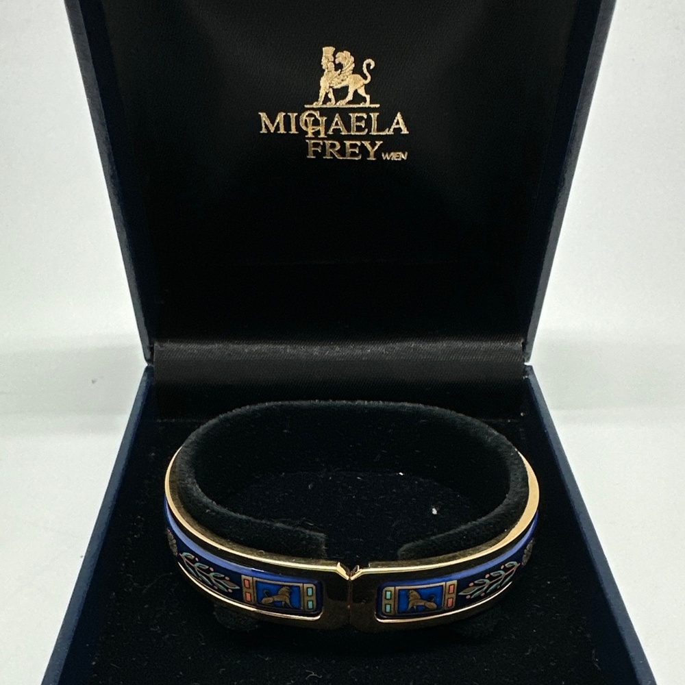 Vintage Michaela Frey Wien MFT Greco-Roman Lion Enamel Clasp Bangle Bracelet - Picture 2 of 16